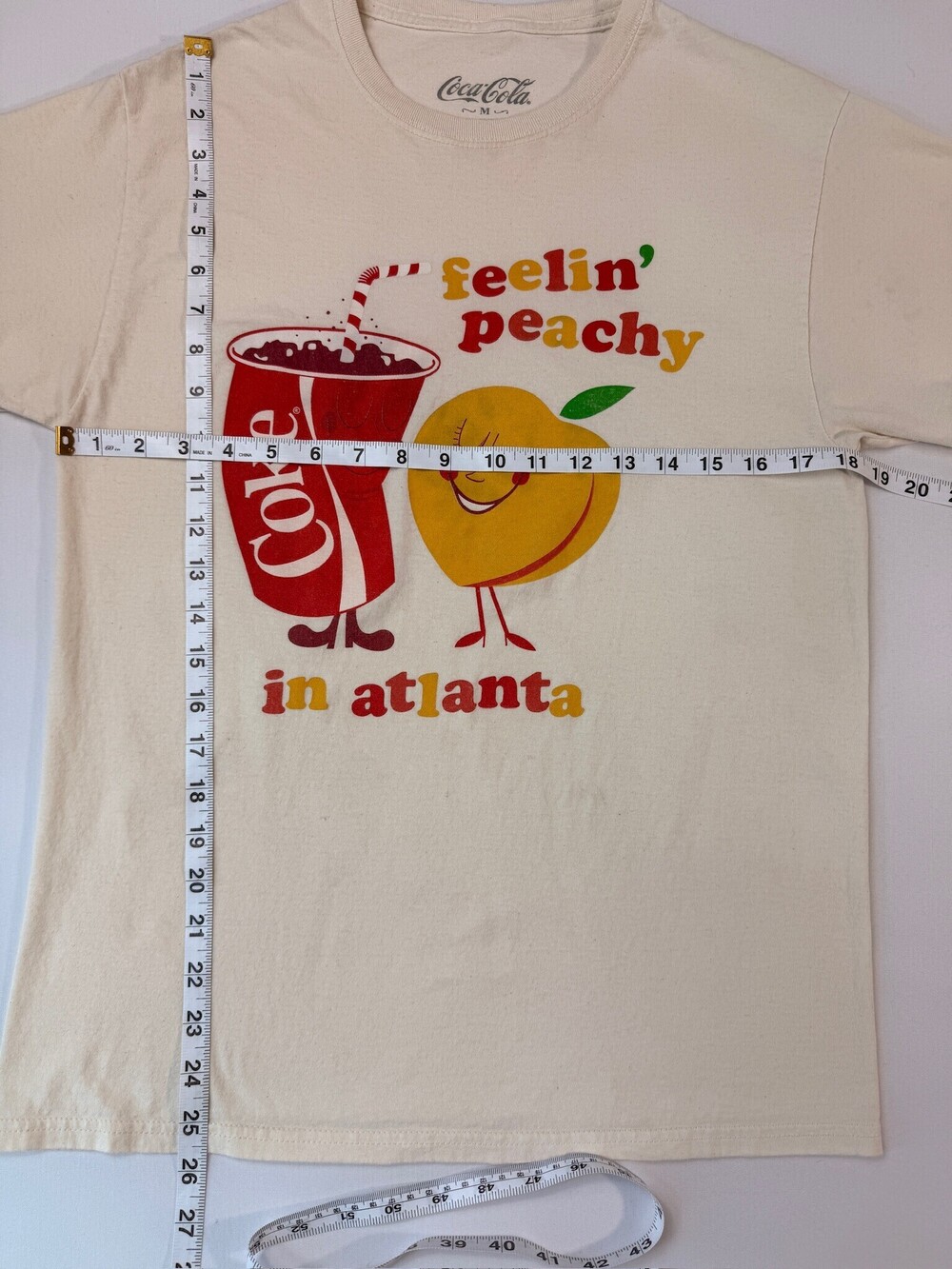 Vintage-style Coca-Cola Feelin Peachy in Atlanta Graphic Tee Sz M collector - Picture 4 of 6